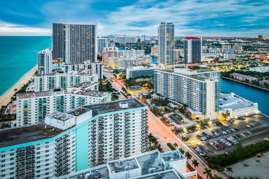 Properties À Venda in Hollywood