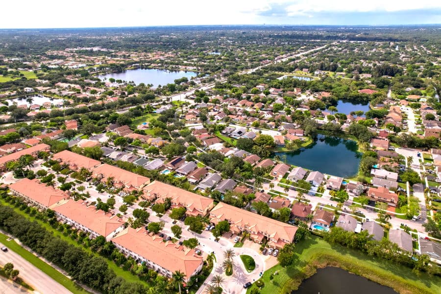 Properties À Venda in Cooper City